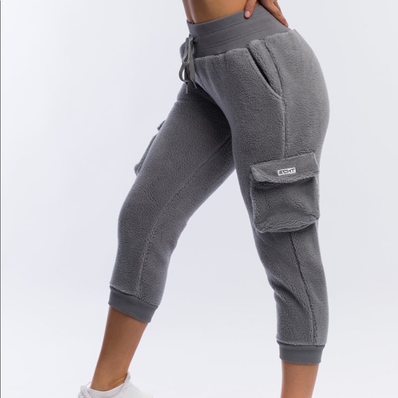 ECHT Pants - Echt cropped cargo fleece jogger grey